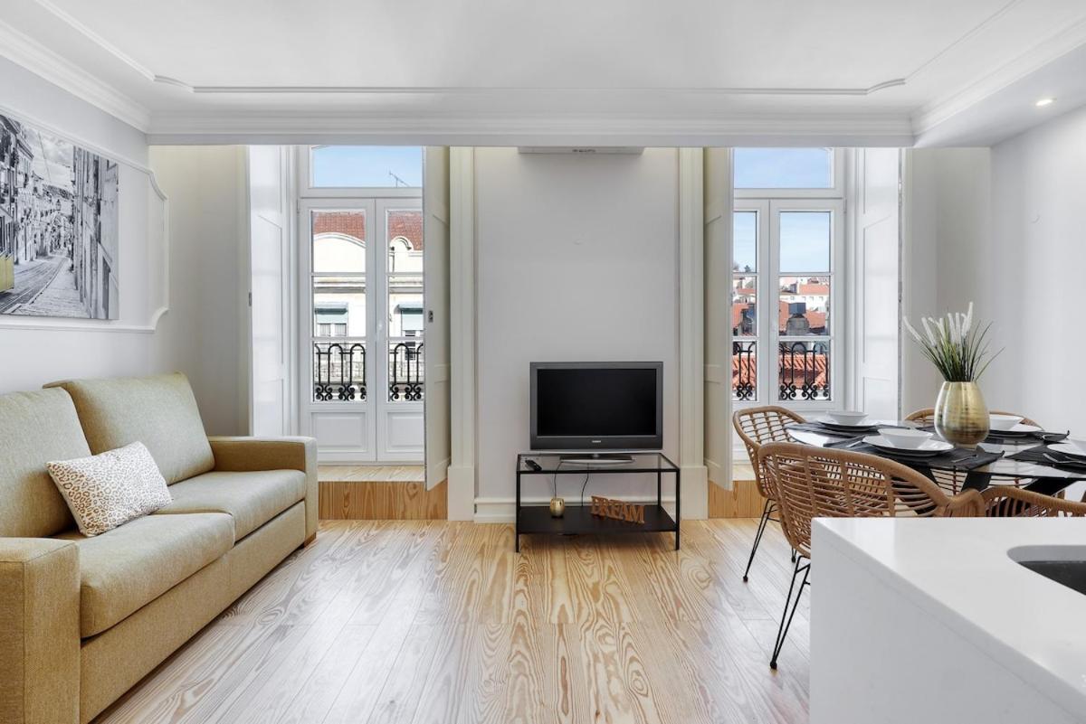 Lisbon Beautiful 2 Bedroom Apartment With Views In Rua Augusta Lisboa Dış mekan fotoğraf